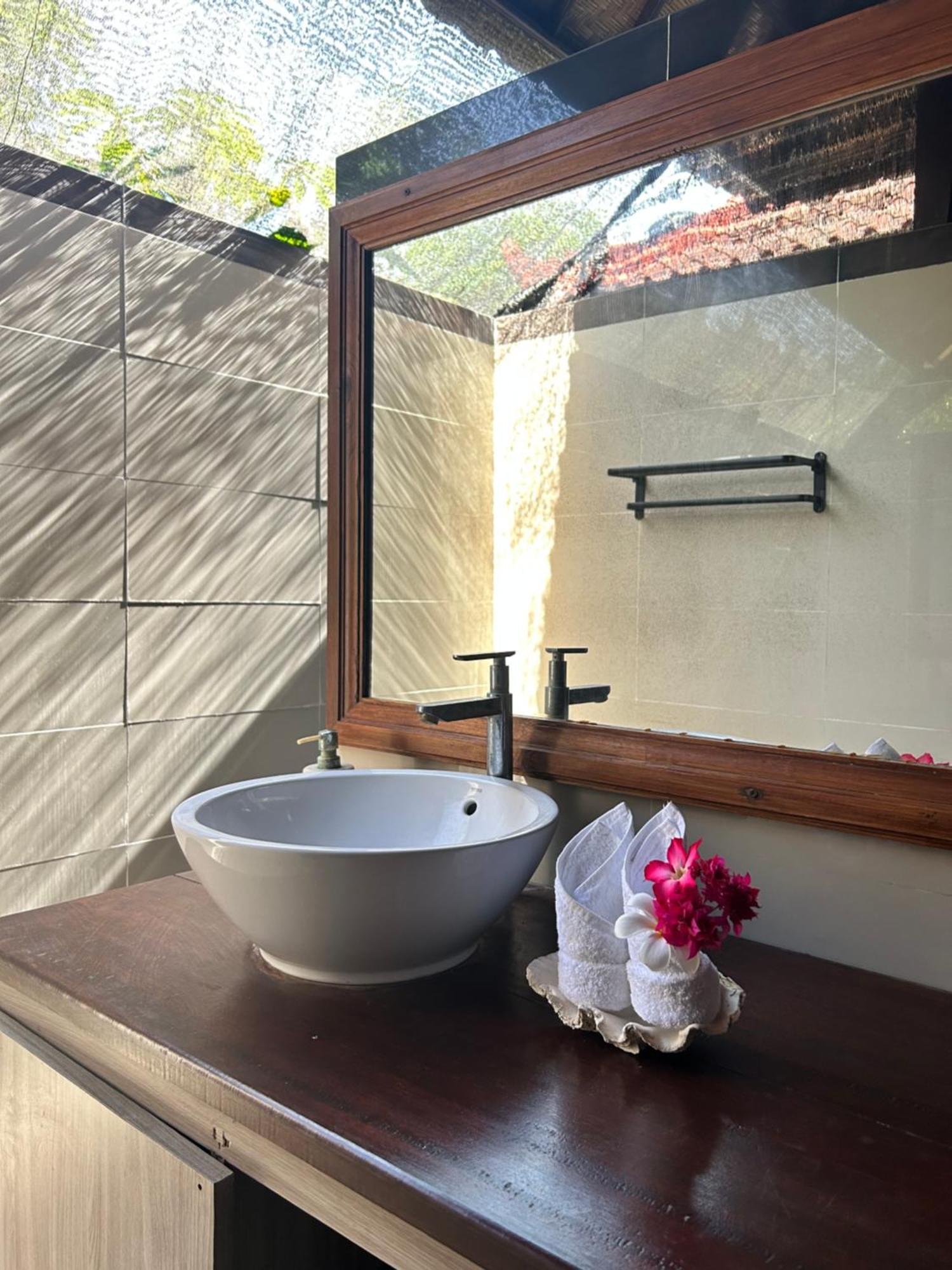 Island Cabanas Formerly Taman Sari Villa 누사 렘봉안 외부 사진